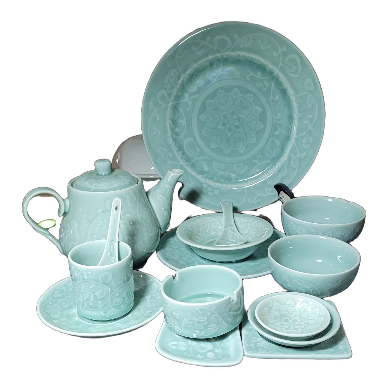 Green Embossed Porcelain Dinnerware Set